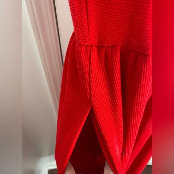 Draper James NWOT RSVP Chic Red Sleeveless Midi Dress with Pockets - Picture 3 of 4